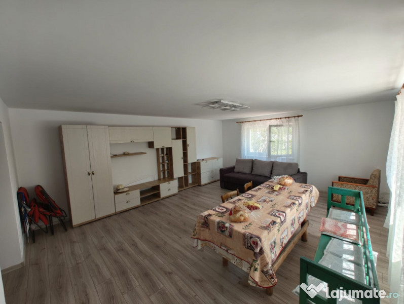 Vand casa in Deva, zona Garii (Peste Linia Ferata), P+E, din anul 2010 