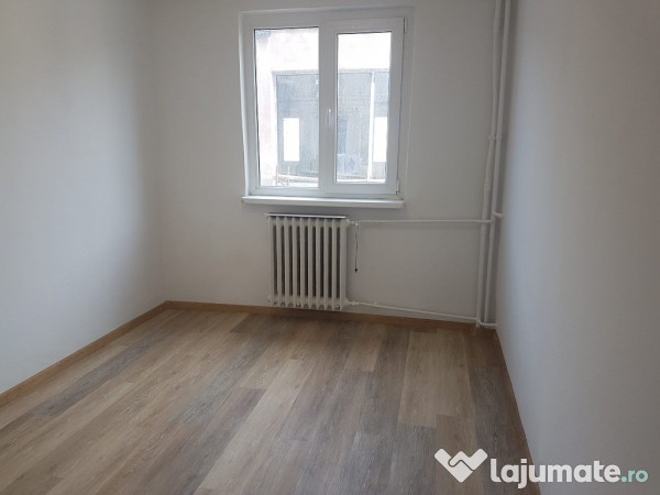 Garsoniera confort 3, etaj 1, bloc de garsoniere, libera, Stadionului