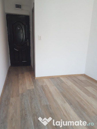 Garsoniera confort 3, etaj 1, bloc de garsoniere, libera, Stadionului