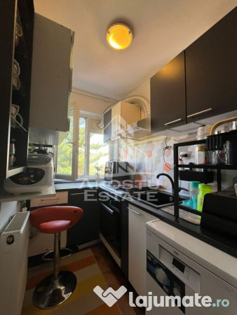 Apartament cu 4 camere, centrala proprie, zona Spitalul J...