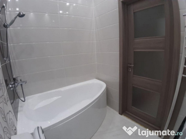 Apartamentul 2 camere Tractorul