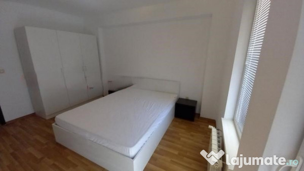 Vanzare apartament cu 3 camere zona Astra