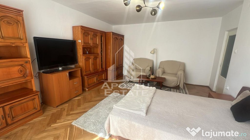 Apartament cu o camera, centrala proprie in zona Lipovei