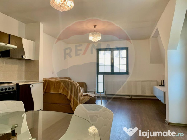 Apartament în zona Centrala, et.1, curte privata. 