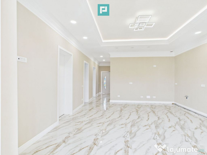 Duplex pe parter, 4 camere, Recaș 