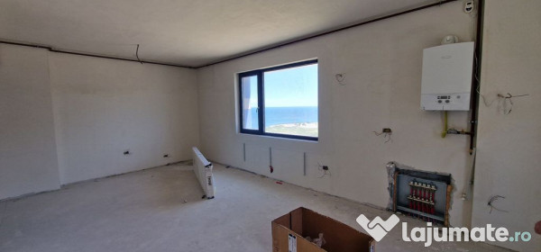 Faleza Nord apartament cu 3 camere, vedere la mare. 