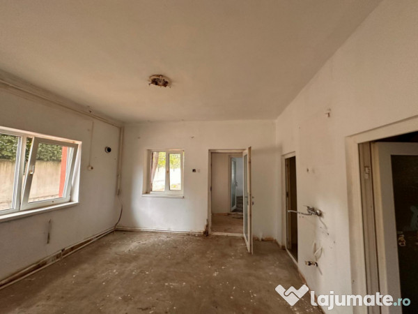 Casă de vanzare, situată în zona Coiciu, Constanta