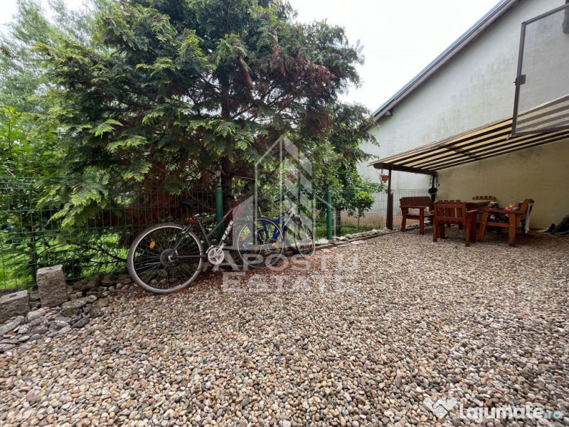 Casa individuala , 4 camere,2 bai, garaj, acces auto, 575...