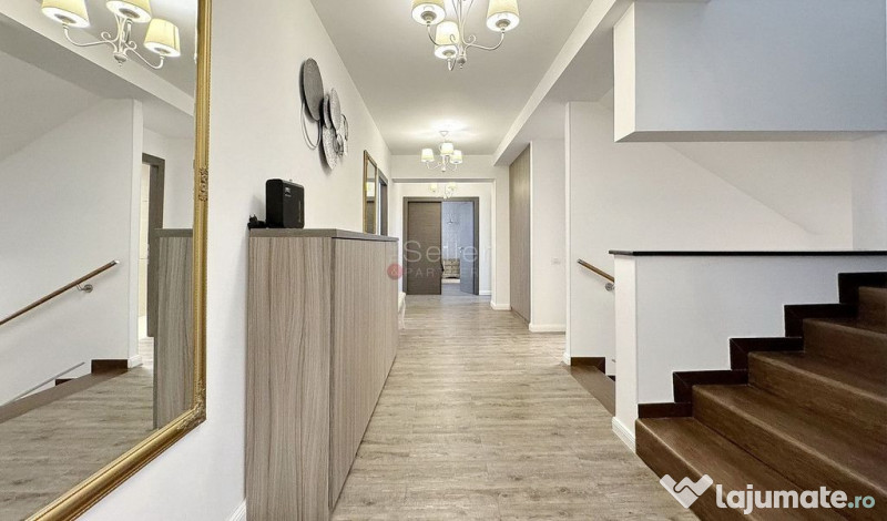 Penthouse generos cu priveliste spre Masivul Postavarul