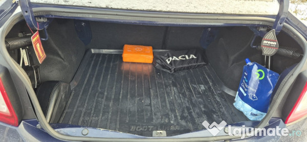 Dacia berlina 1.2 benzina cu 105.000 km rulati 