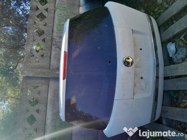 Hayon Opel Antara 2011