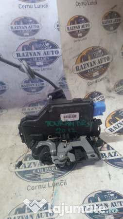 Broasca dreapta spate Volkswagen Touran 2012