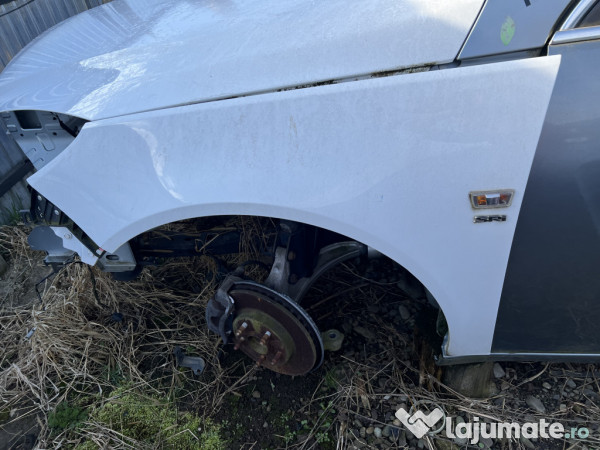 Aripa Stanga Fata Opel Insignia A Hatchback 2011