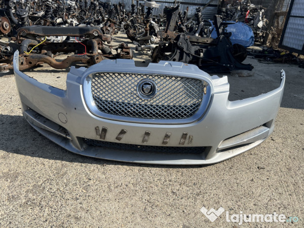 Bara fata Jaguar XF 2010