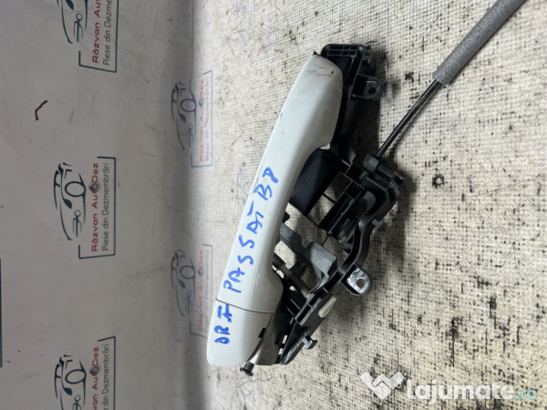 Maner exterior dreapta fata Volkswagen Passat B8 2015