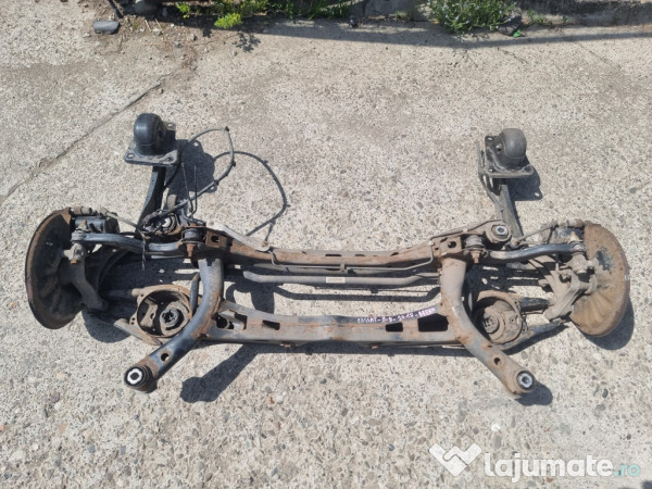 Punte spate Volkswagen Passat B8 Break 2015