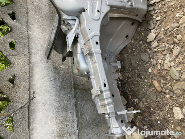 Lonjeron stanga Ford Focus 2 Hatchback - Motorina 2006