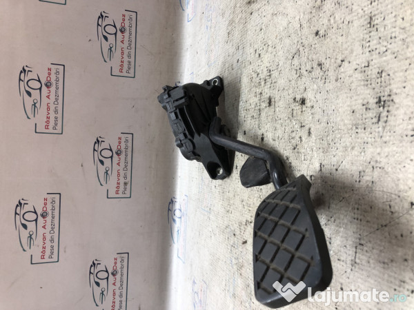 Pedala acceleratie Volkswagen Passat B6 2006