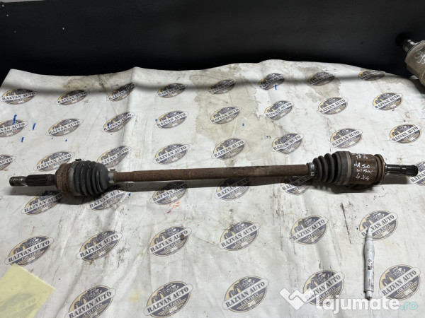 Planetara dreapta spate Mitsubishi ASX 1.8 Motorina 2012