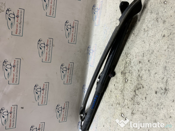 Telescop hayon dreapta Volkswagen Touareg - Motorina 2012