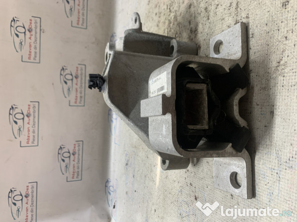 Suport motor Dacia Duster - Motorina 2013