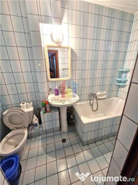 3 cam, 67 mp, Decomandat conf 1, Obor, Mobilat si Utilat