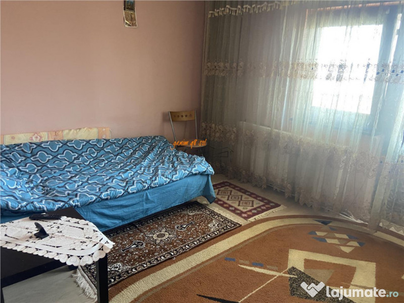 Apartament 3 camere , zona Gara- str Longinescu ,76 mp ,2 ba