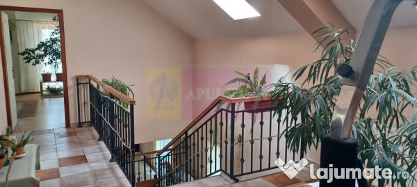 Joița, vilă 5 camere 187 mp utili + garaj, terasă, piv... 