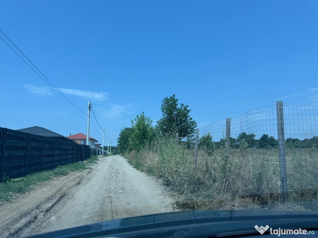VALEA URSULUI, TEREN INTRAVILAN DE , LA MARGINE DE PADURE 