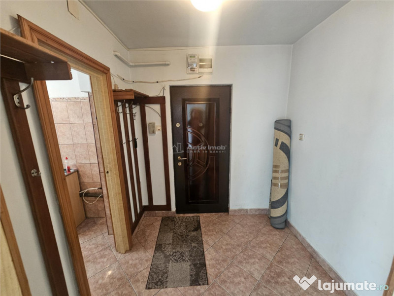 Resita, 2 Cam. Cf. 1, Et. 1, Bulevard, Micro 1 