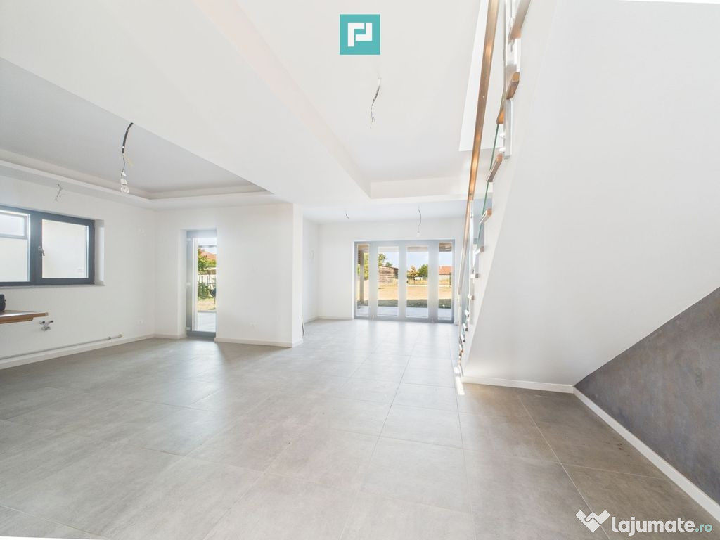 Duplex modern cu garaj, în Giarmata