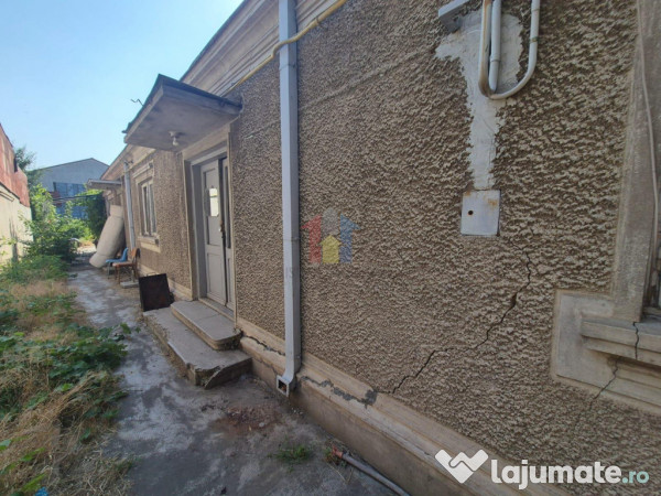 Casa 3 camere zona ULTRACENTRALA str. Tineretului - BARIERA