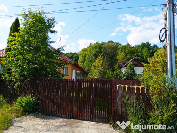 Casa de vanzare cu teren 3100 mp in Breaza de Jos, Prahova 