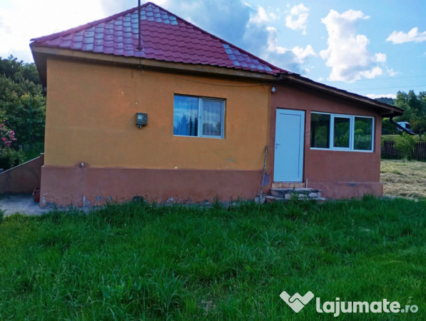 Casa de vanzare cu teren 3100 mp in Breaza de Jos, Prahova 