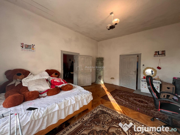 Sacu, Casa 426 Mp. Construiti, 6.500 Mp. Teren