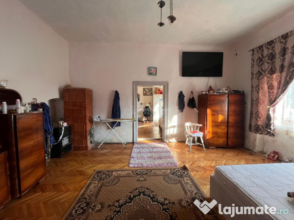 Sacu, Casa 426 Mp. Construiti, 6.500 Mp. Teren