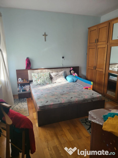 Casă situată în zona Palas din cărămidă 