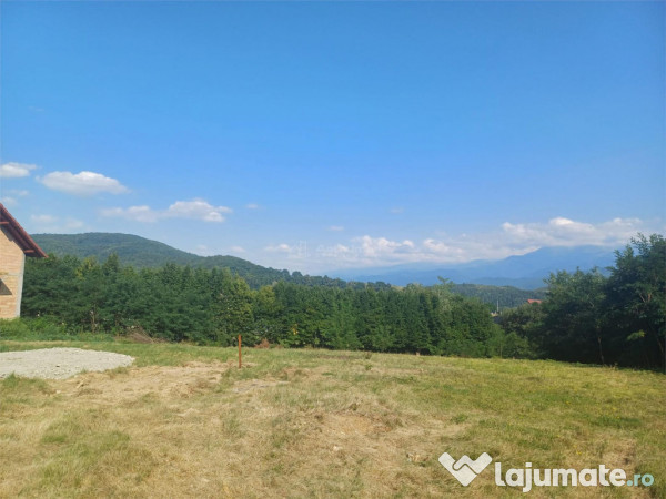 Teren 1344 mp de cu autorizatie de constructie str Cindrel 