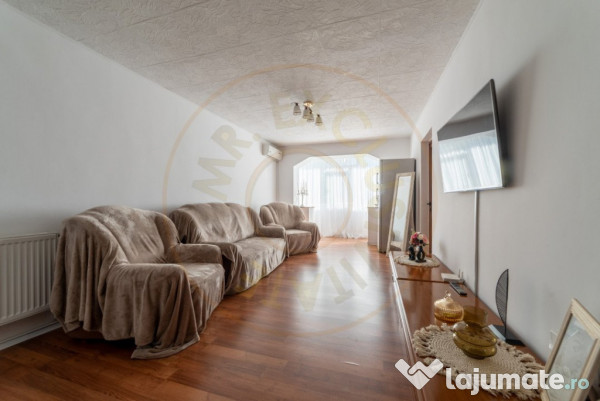 De vanzare- Apartament 3 camere Pitesti-zona Ultracentrala!