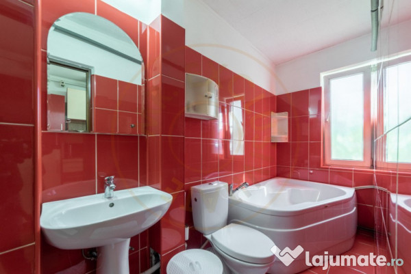 De vanzare- Apartament 3 camere Pitesti-zona Ultracentrala!