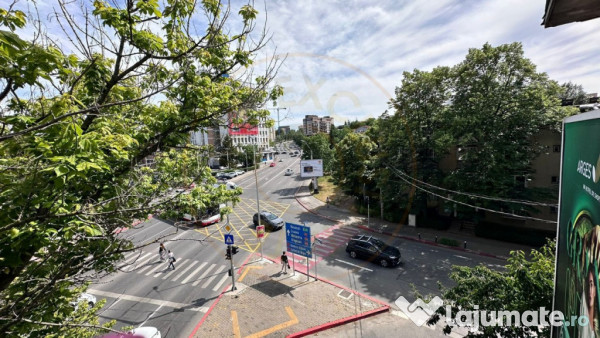 De vanzare- Apartament 3 camere Pitesti-zona Ultracentrala!