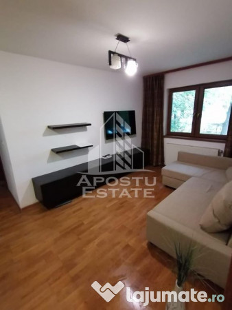 Apartament cu 3 camere, Zona Dacia 