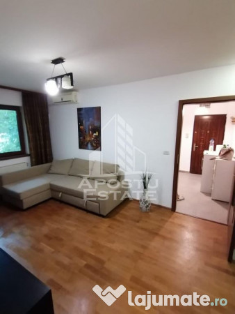 Apartament cu 3 camere, Zona Dacia 