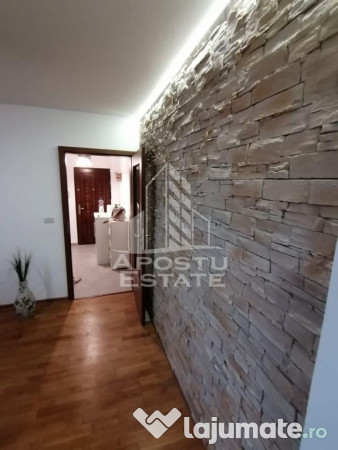 Apartament cu 3 camere, Zona Dacia 