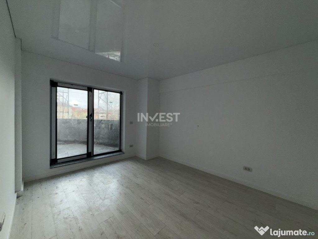 APARTAMENT 3 CAMERE , NICOLINA , DECOMANDAT , ETAJ INTERMEDI