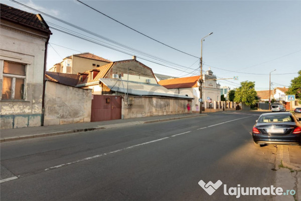 RECO . Apartament cu 2 camere Calea Clujului . 