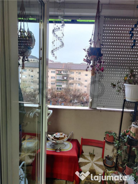 RECO . APARTAMENT 3 CAMERE , ROGERIUS 