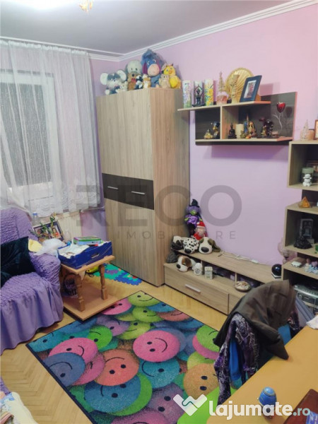 RECO . APARTAMENT 3 CAMERE , ROGERIUS 