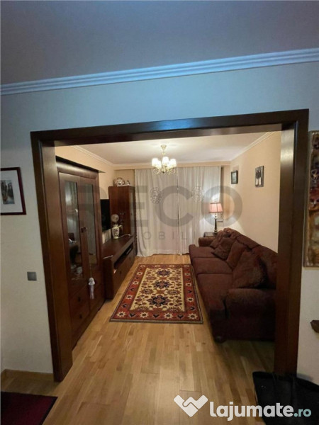 Apartament 3 camere, pe Splaiul Crisanei 