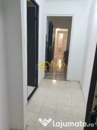 NICOLINA, Ap. 3 cam, Decomandat